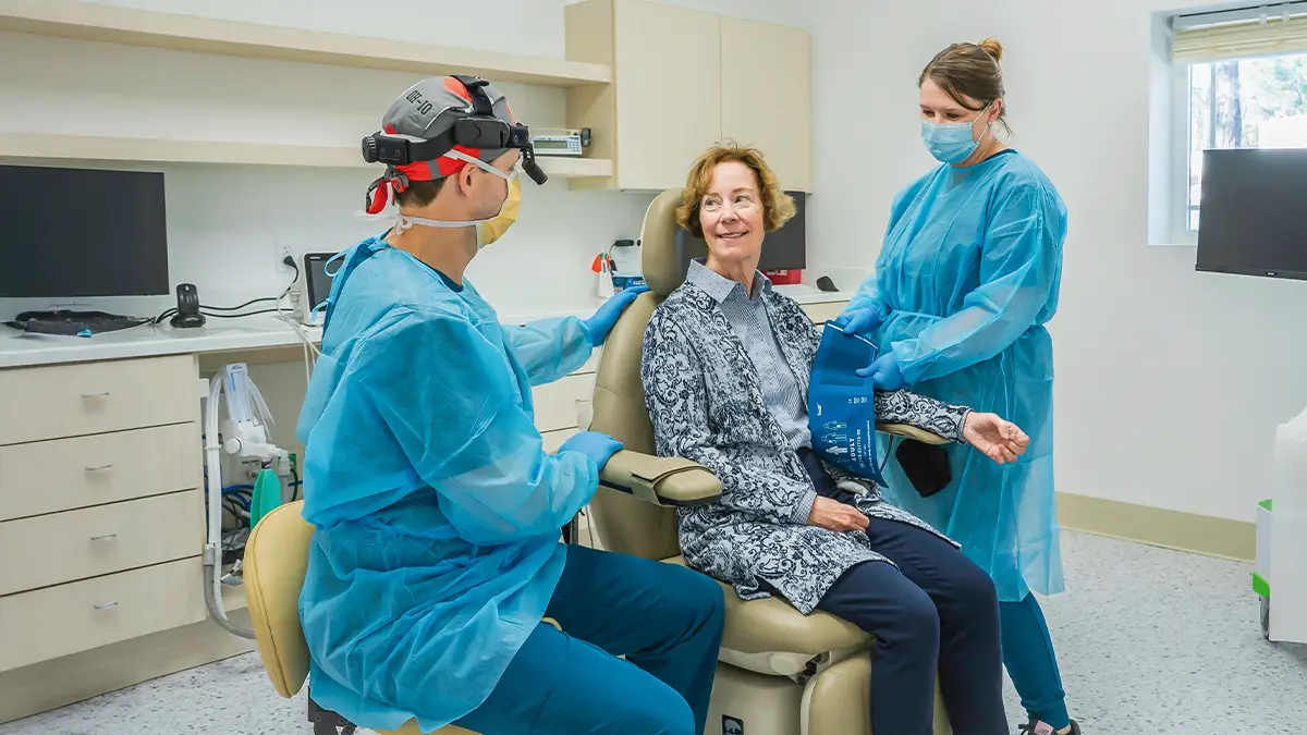 articulo 205 09 las personas en el centro